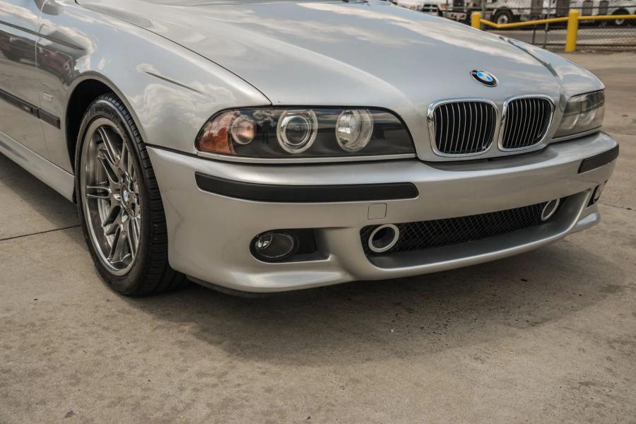 Детали экстерьера BMW M5 (E39) 2003 года  (фото 29 из 148)